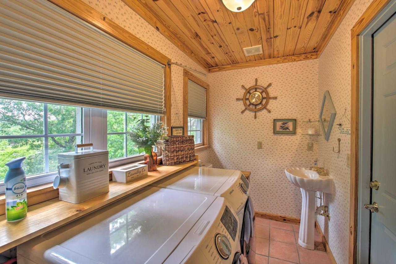 Lakeside Hot Springs Retreat With Kayaks And Boat Dock Hot Springs Village Екстериор снимка