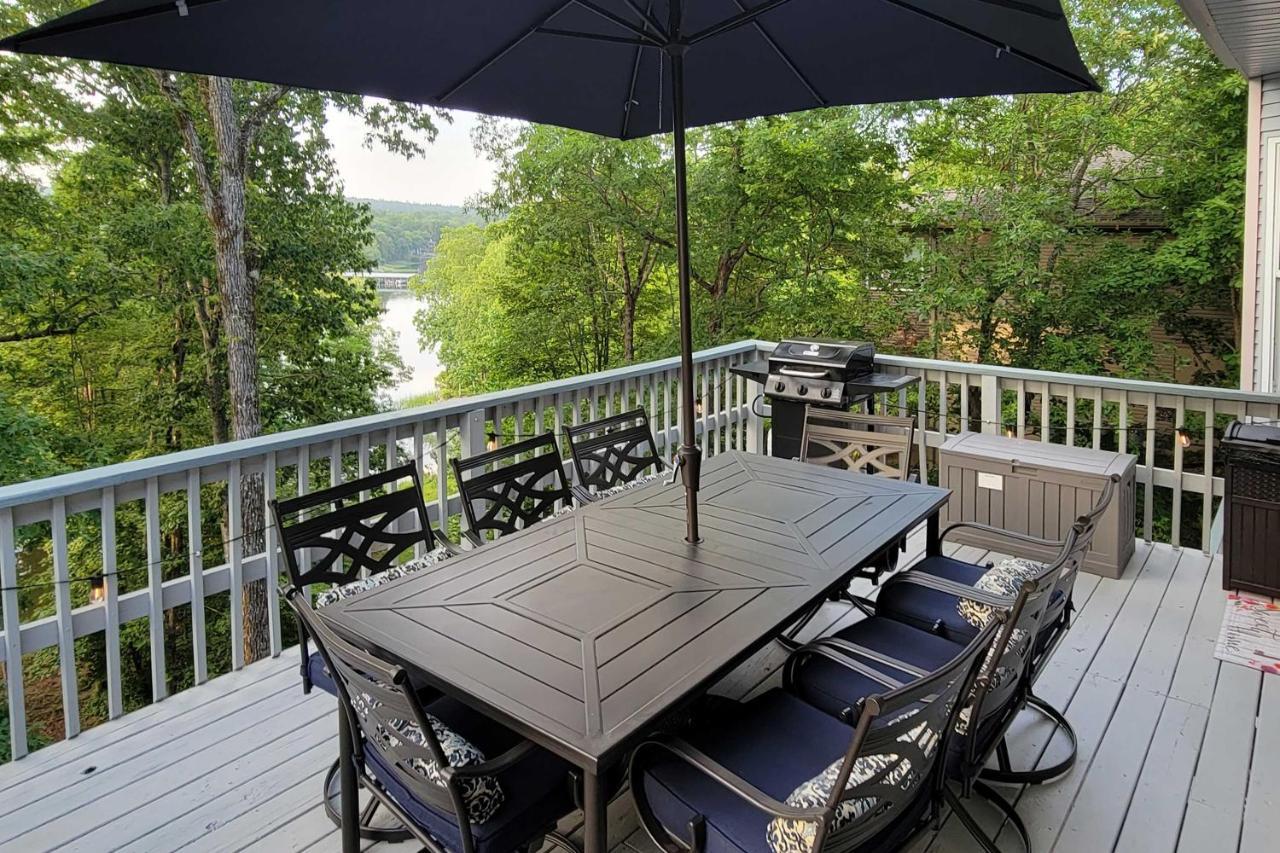 Lakeside Hot Springs Retreat With Kayaks And Boat Dock Hot Springs Village Екстериор снимка